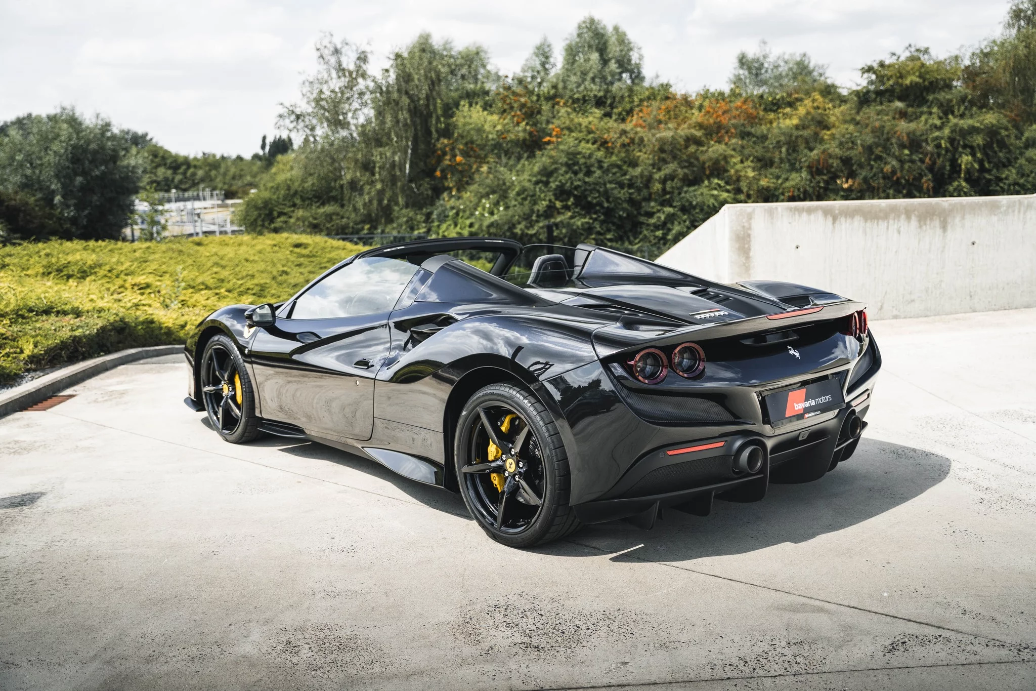 Nero Daytona Ferrari F8