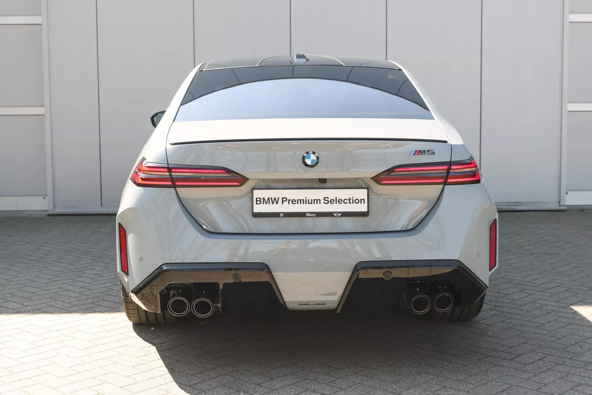 Brooklyn Grey BMW M5