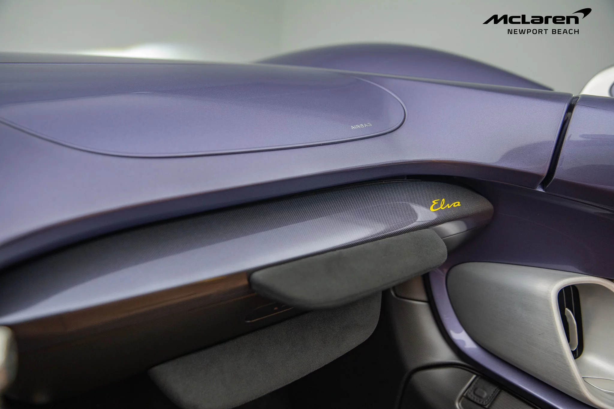 Grigio Madelaine McLaren Elva