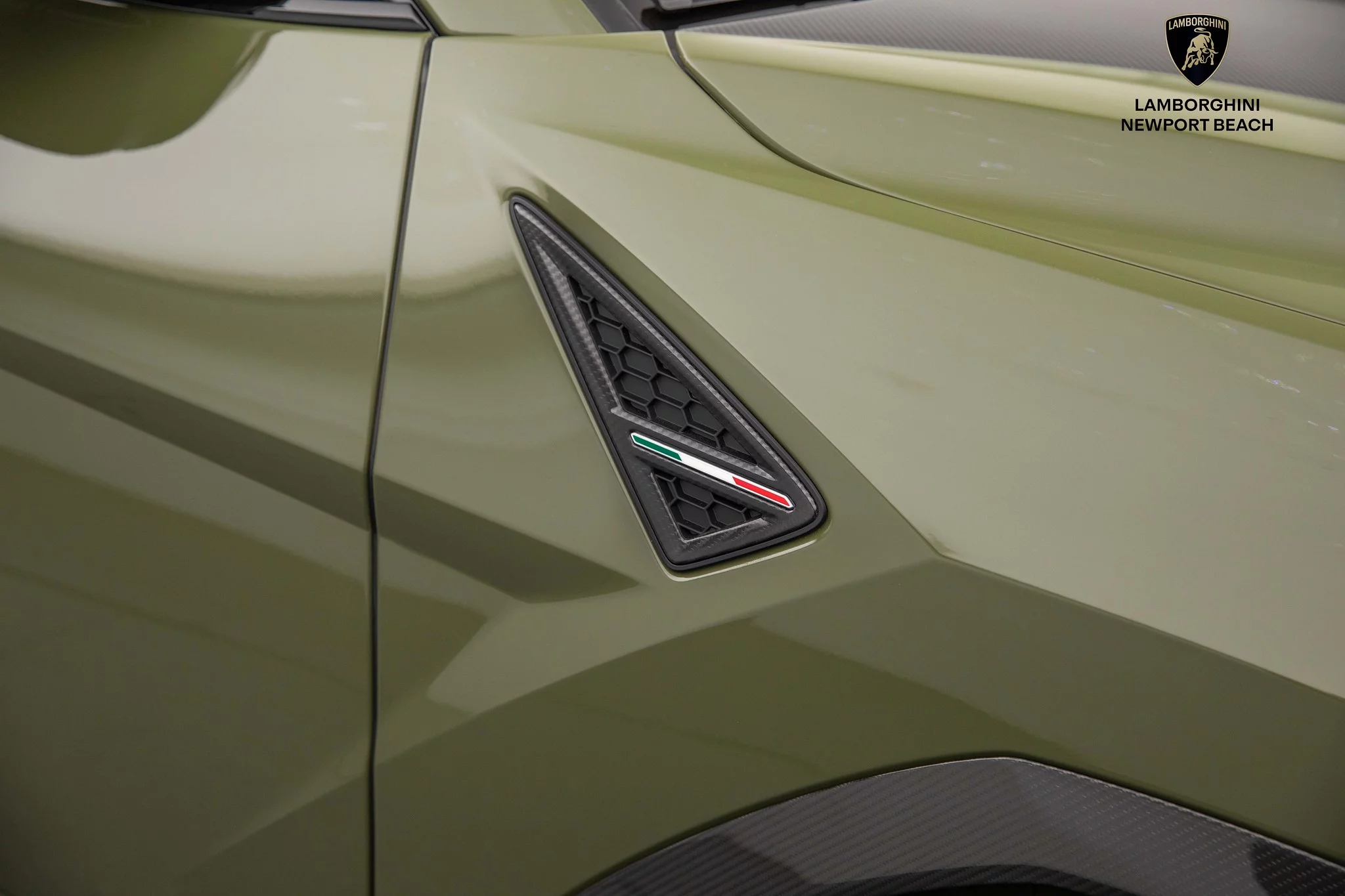 Verde Turbine Lucido Lamborghini Urus