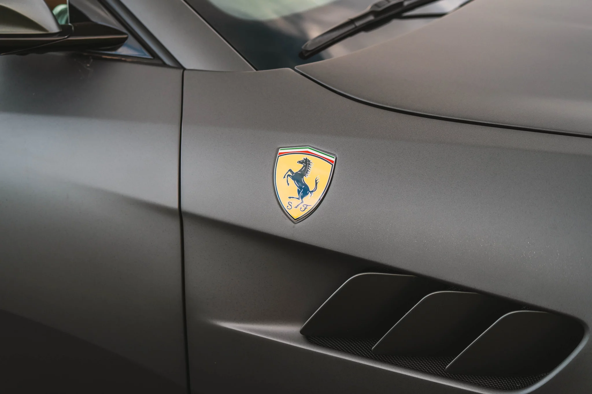 Grigio Silverstone Opaco Ferrari GTC4Lusso