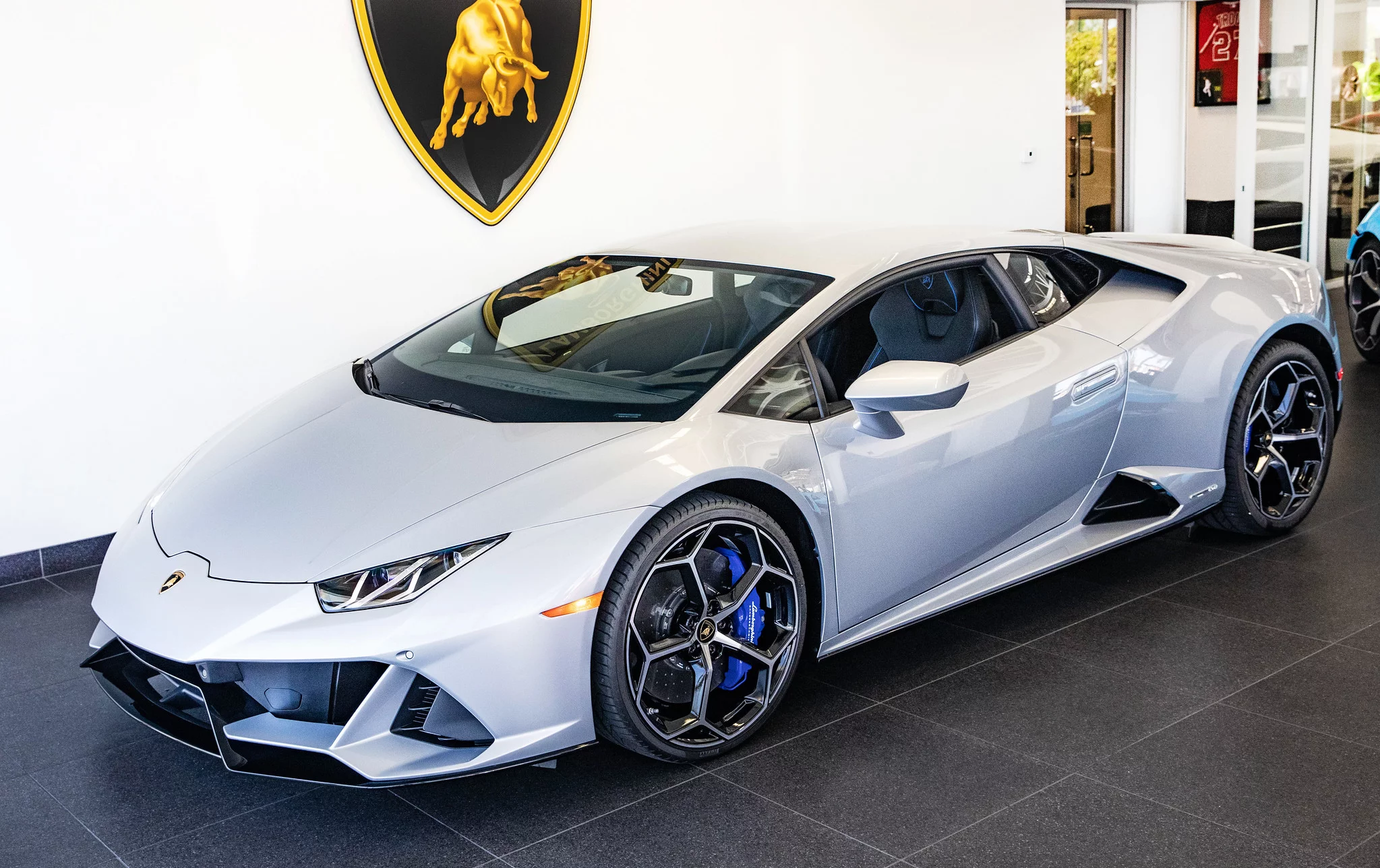 Grigio Nimbus Lamborghini Huracán