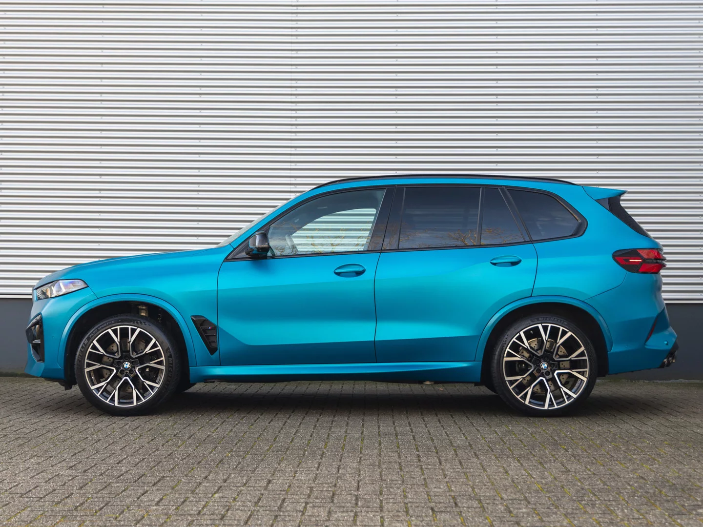 Frozen Tulum Blue BMW X5