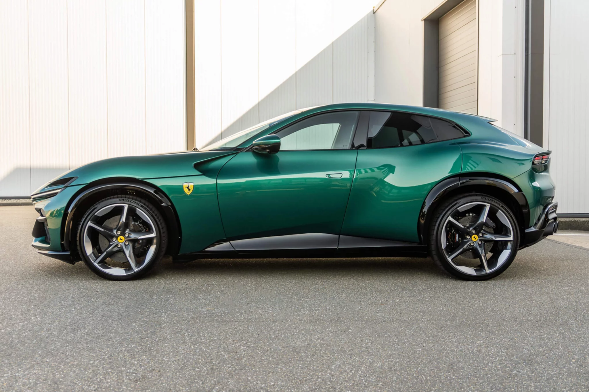 Verde Pino Ferrari Purosangue