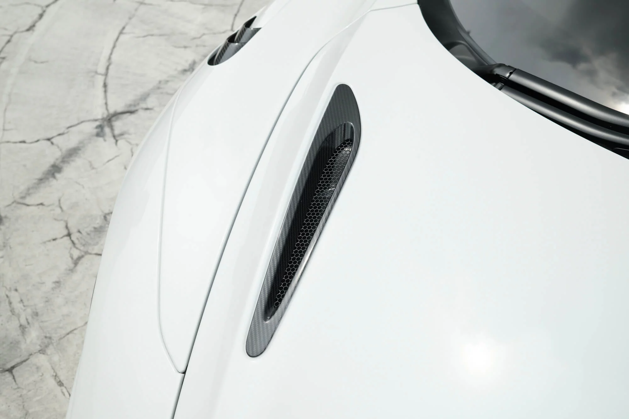 Silica White McLaren 765LT