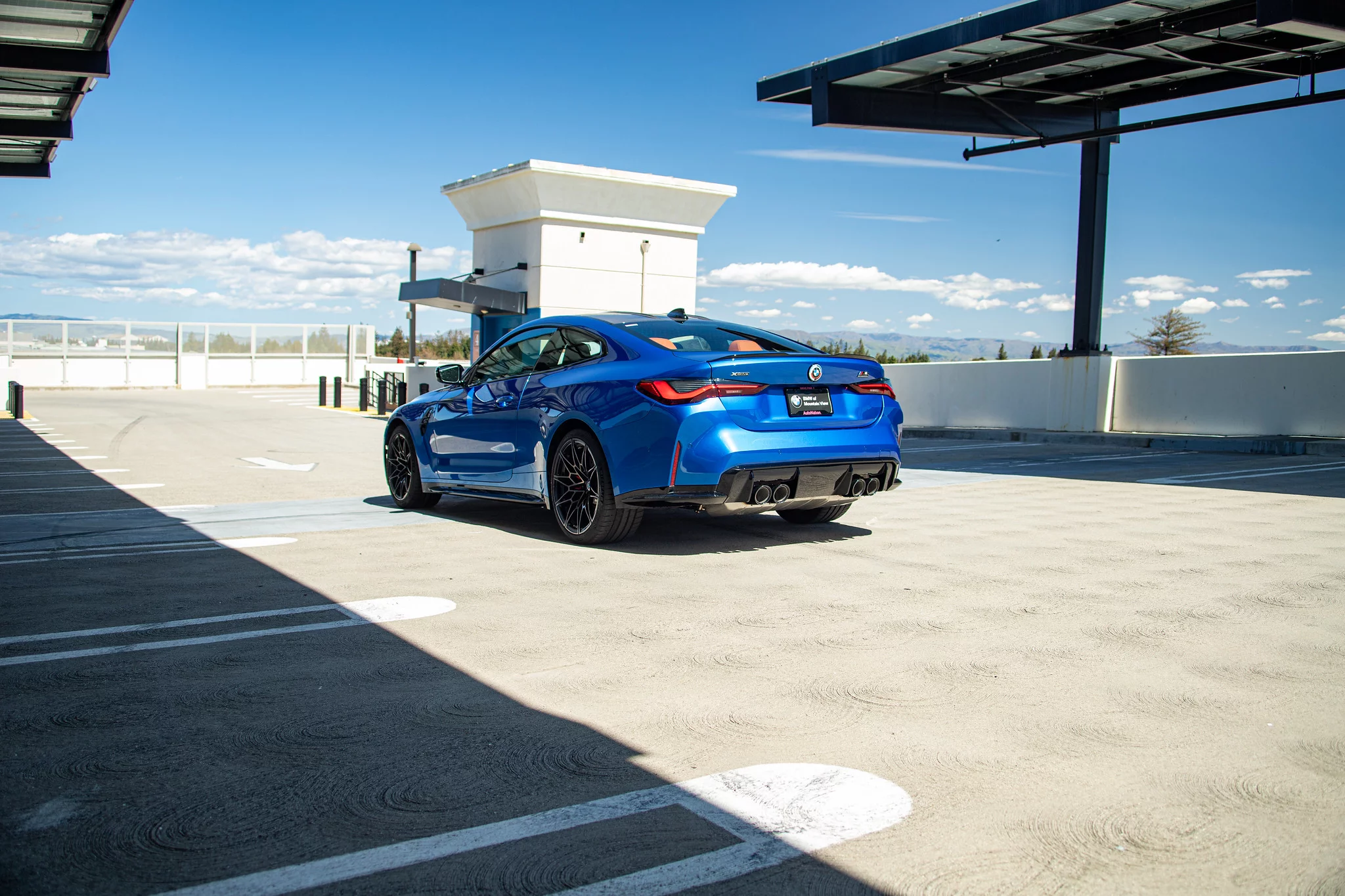 Sapphire Blue II BMW M4