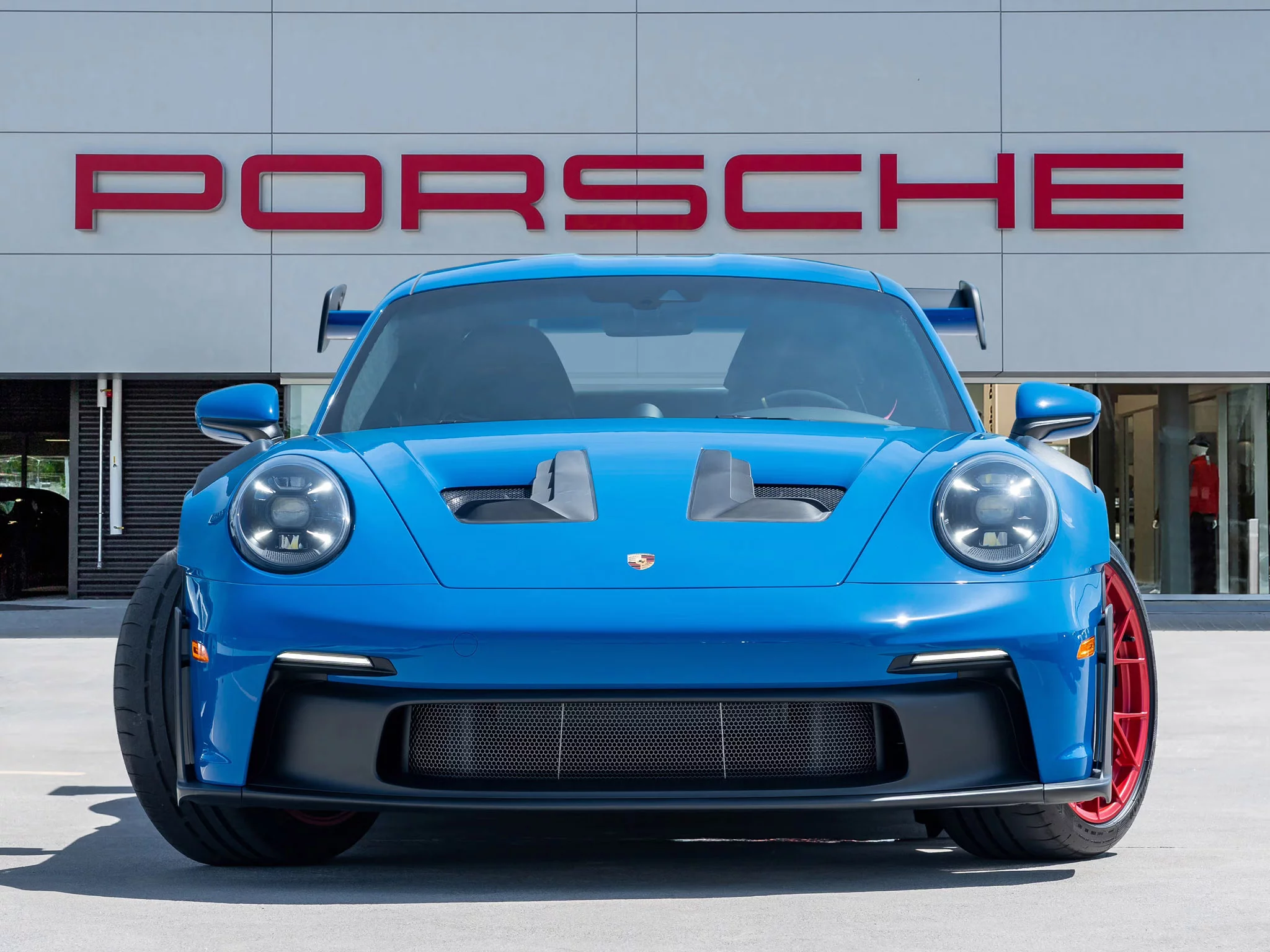 Arrow Blue Porsche 911 GT3 RS