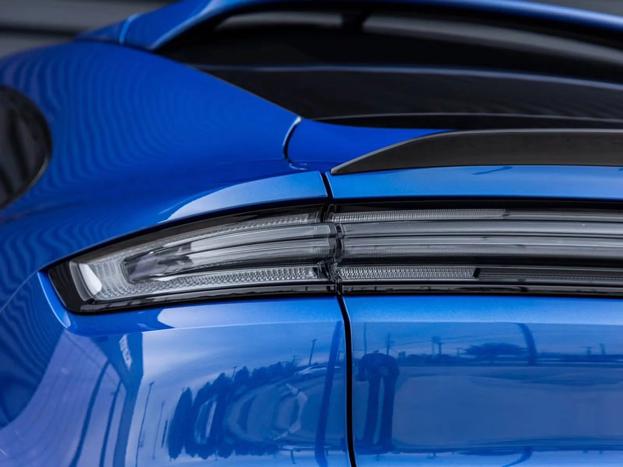 Sepang Blue Porsche Cayenne