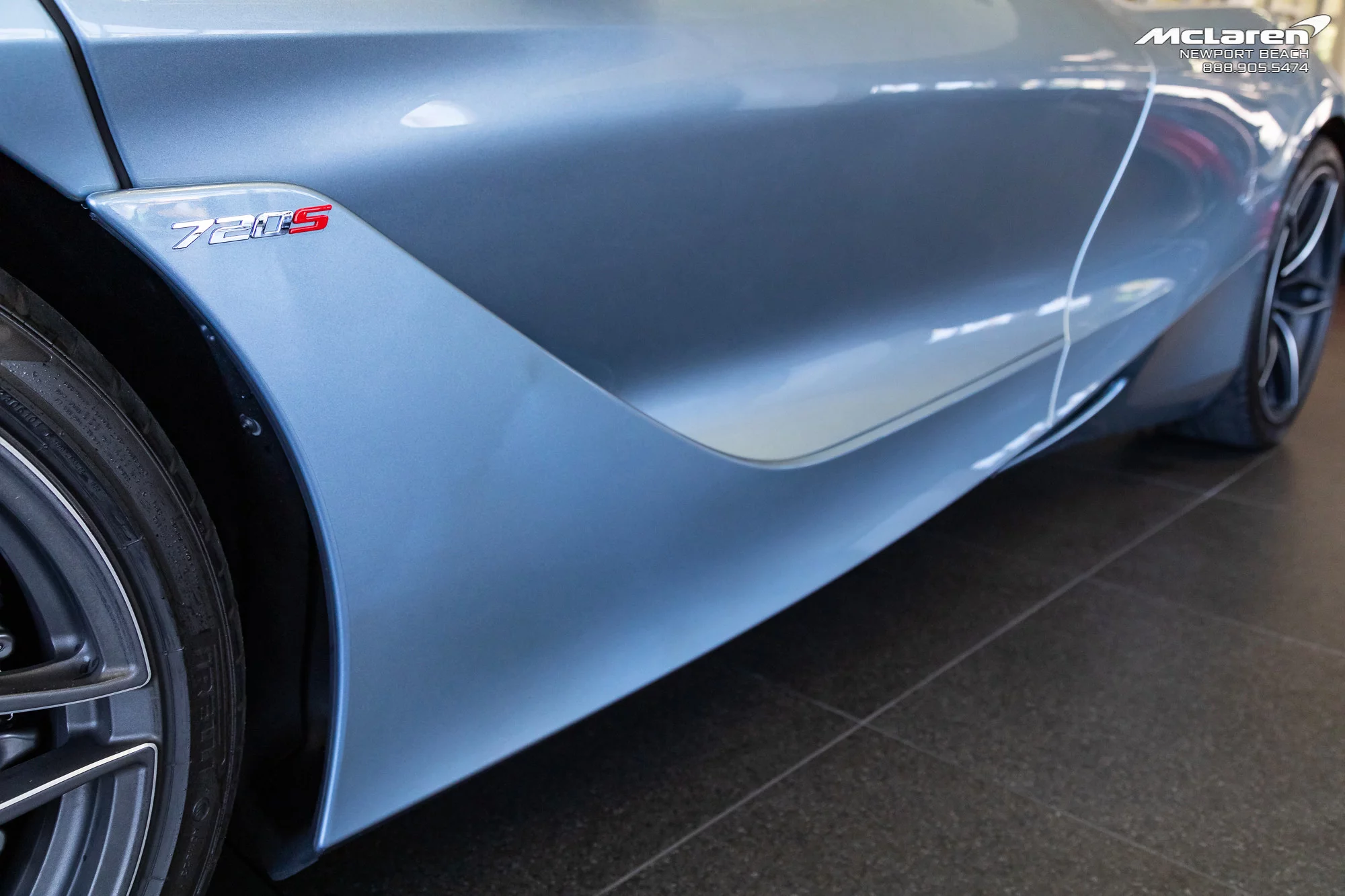 Polaris Blue McLaren 720S