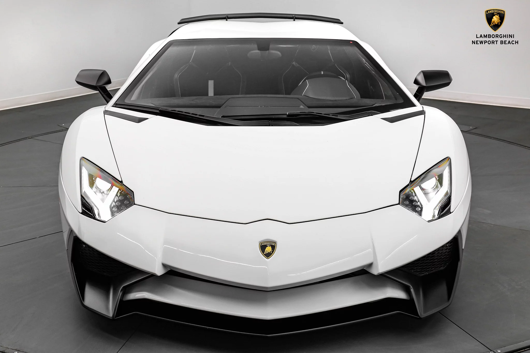 Bianco Isis Lamborghini Aventador