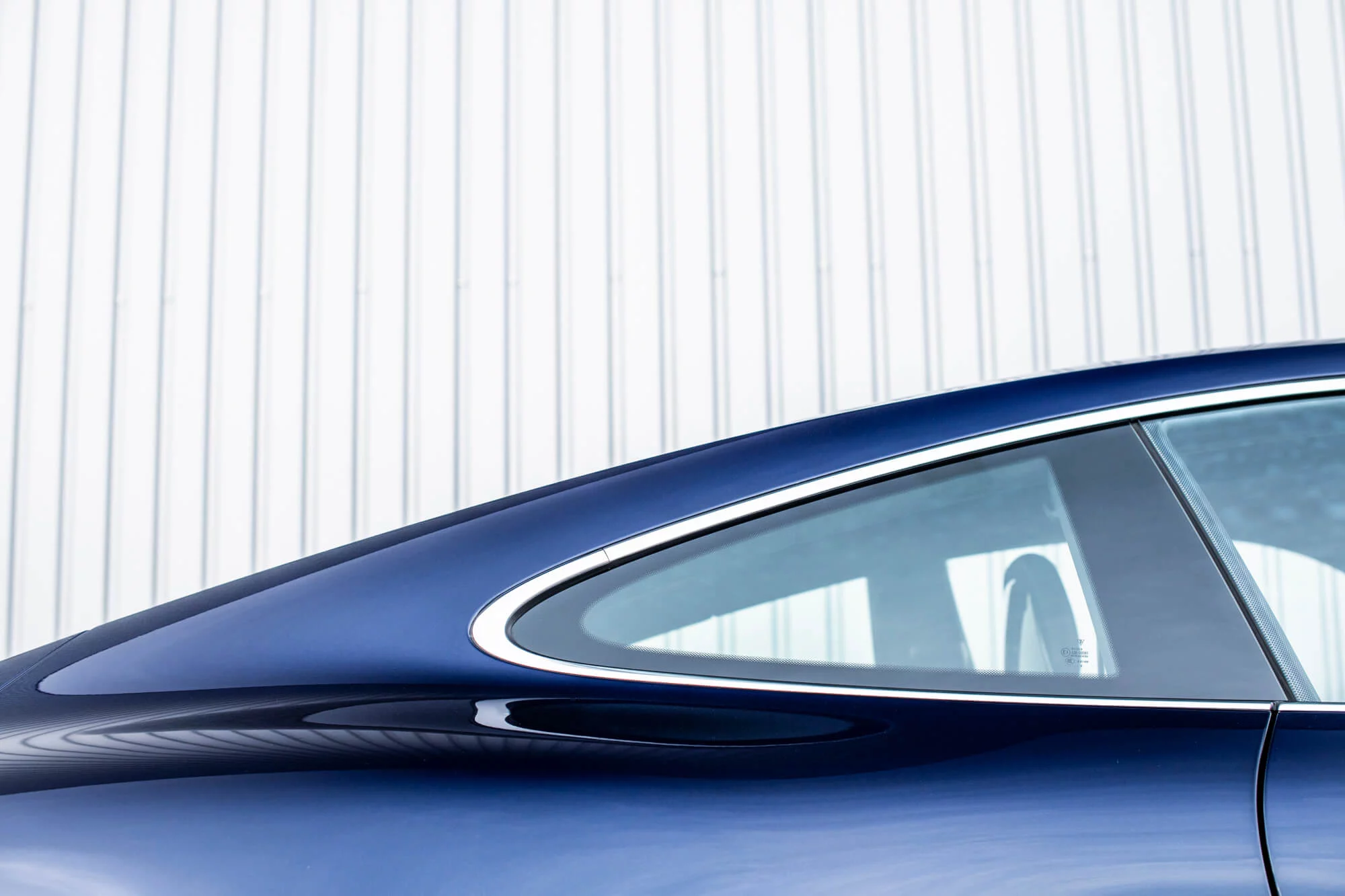 Midnight Blue Metallic Porsche 911 GT3