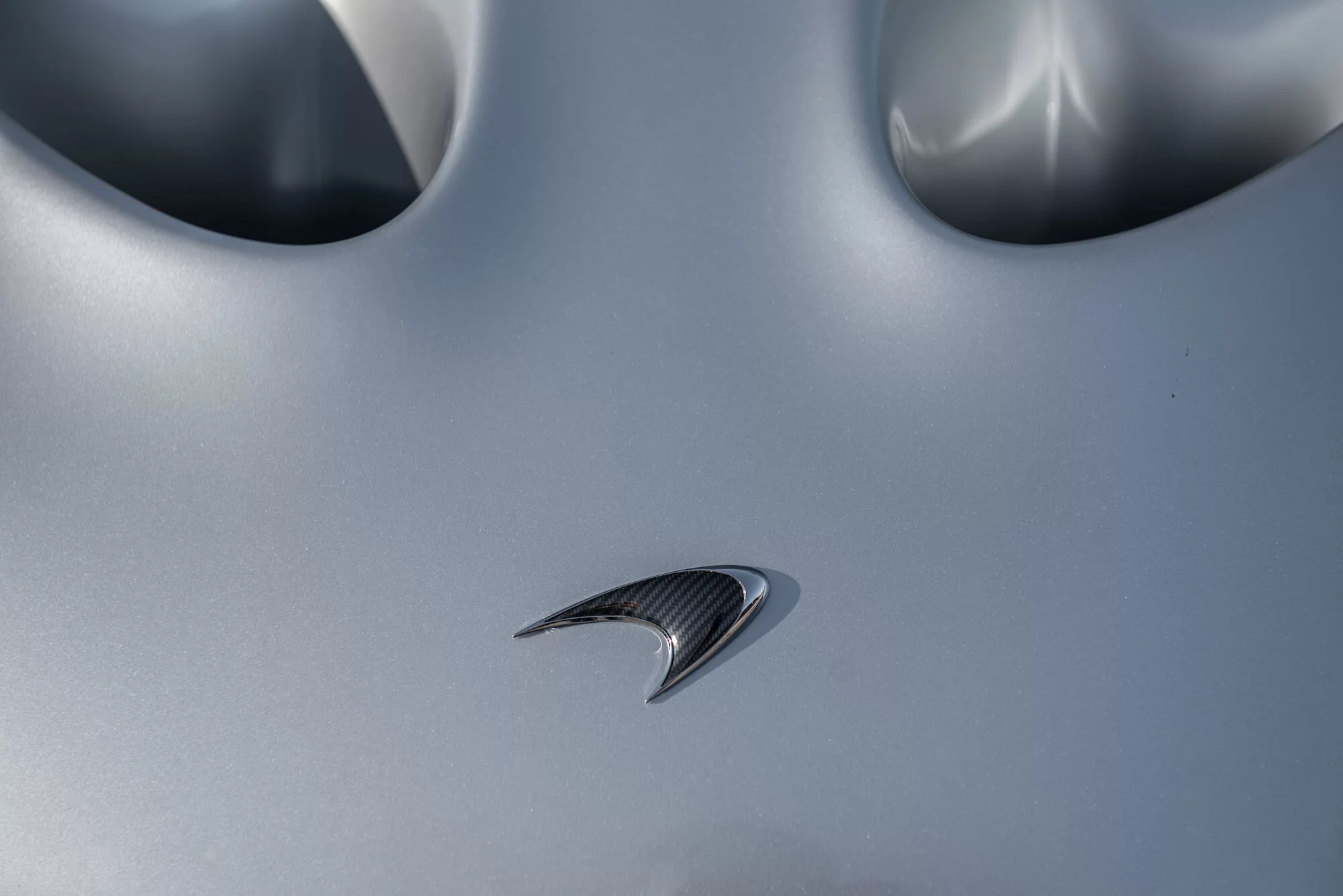 Mercury Silver - McLaren P1 - carpaints.co Mercury Silver - McLaren P1 - carpaints.co