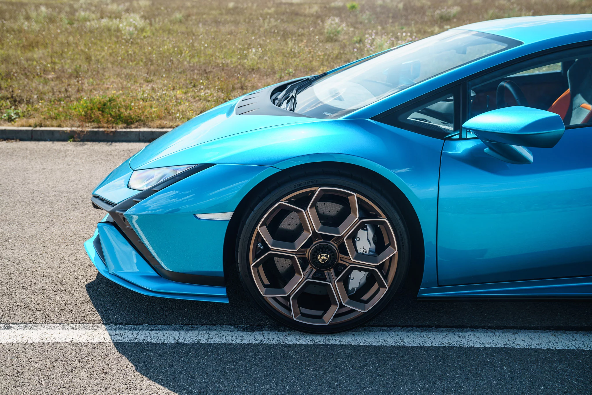 Blu Uranus Lamborghini Huracán