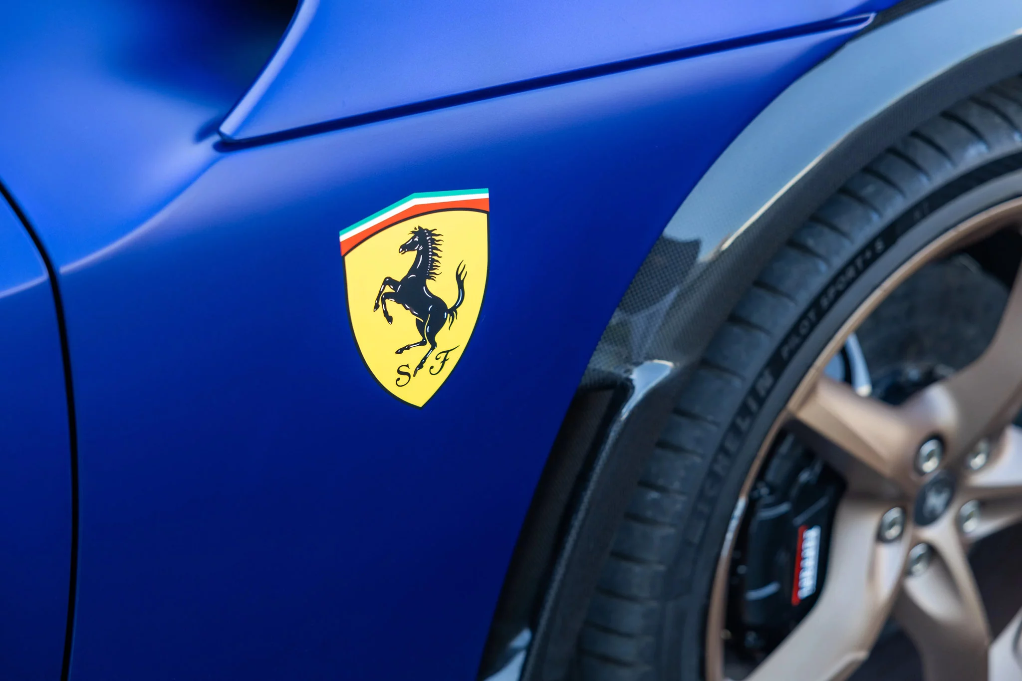 Blu Vietri Opaco Ferrari Purosangue