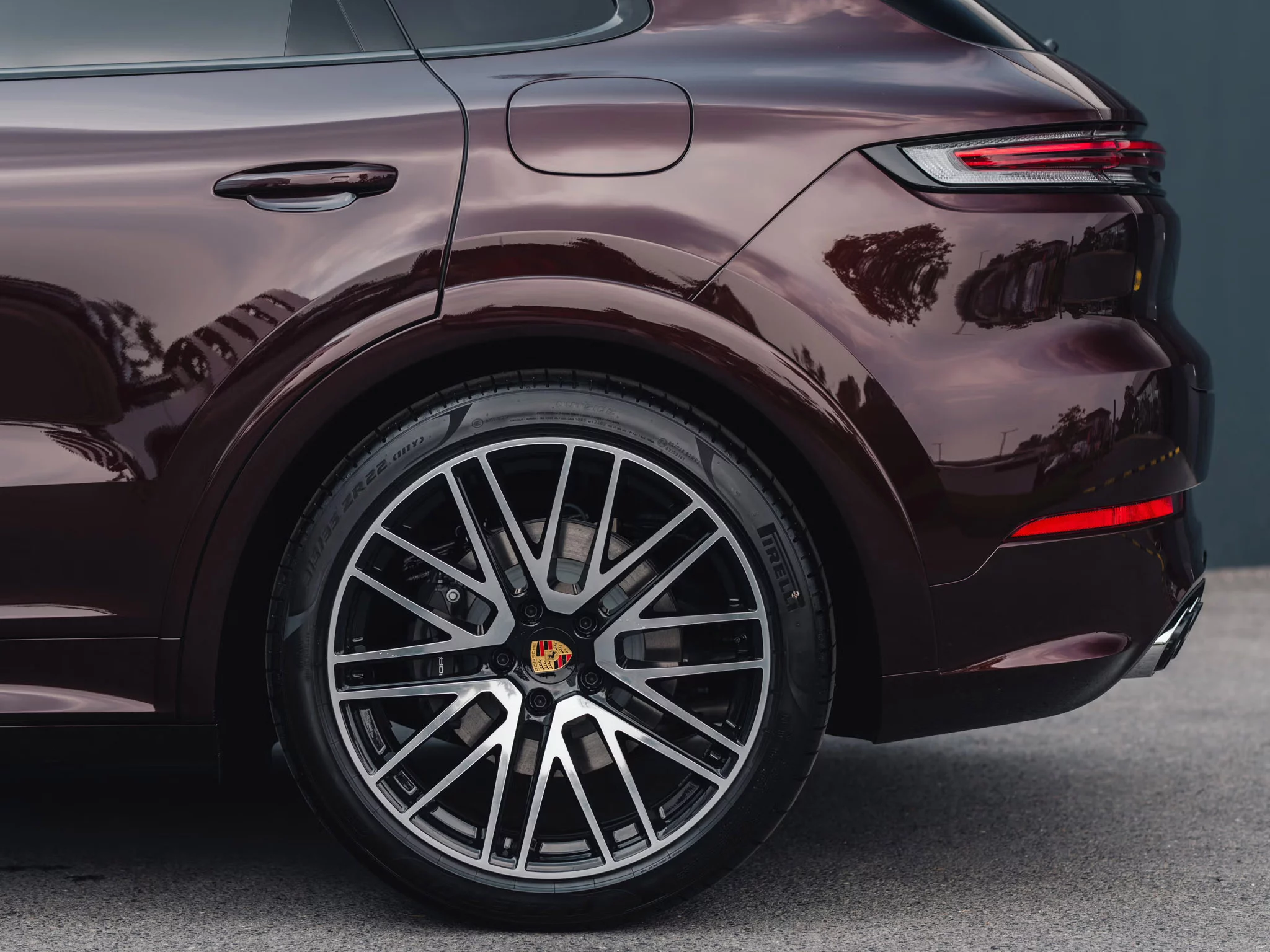 Seville Red Metallic Porsche Cayenne