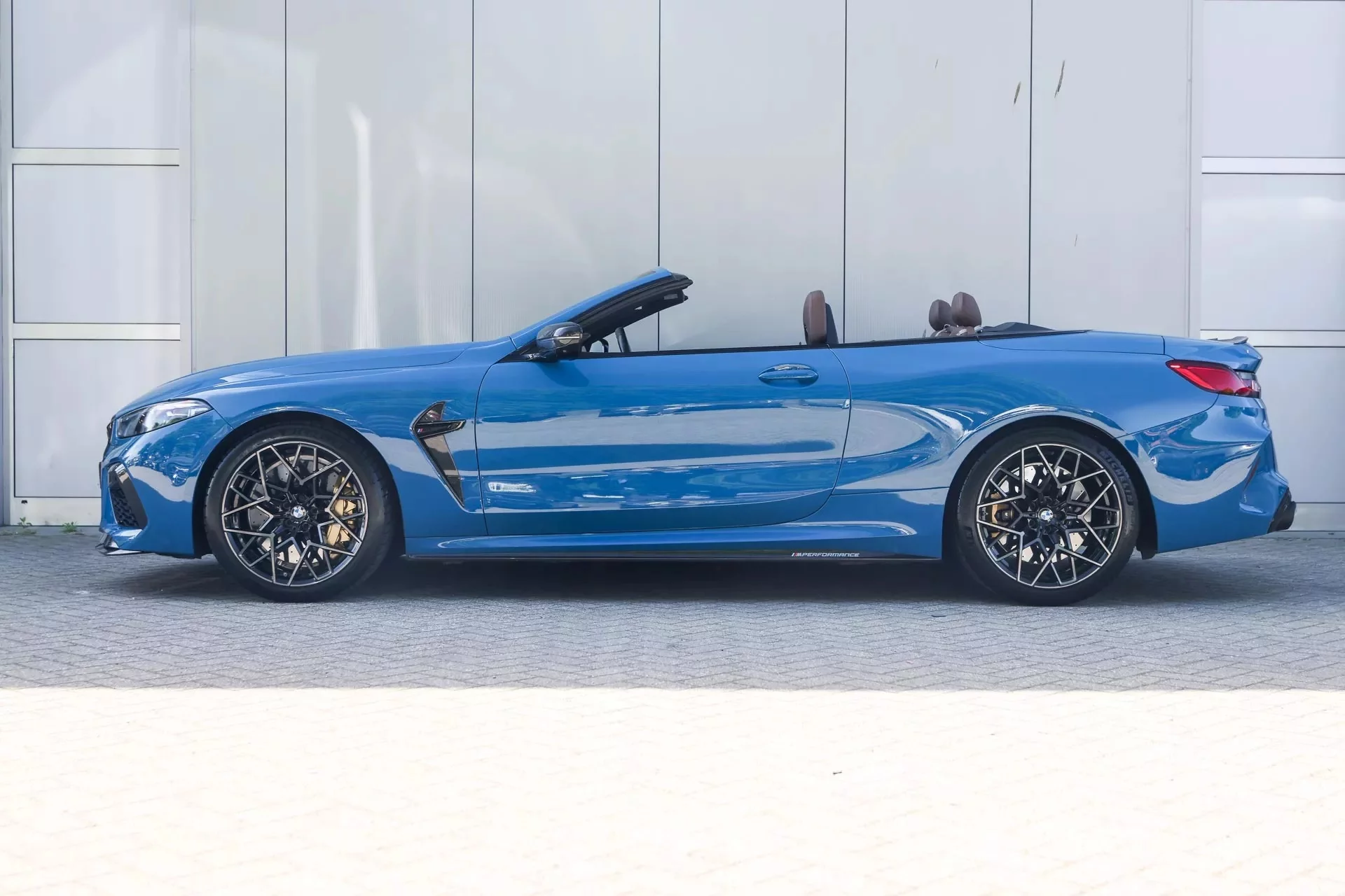 Laguna Seca Blue BMW M8