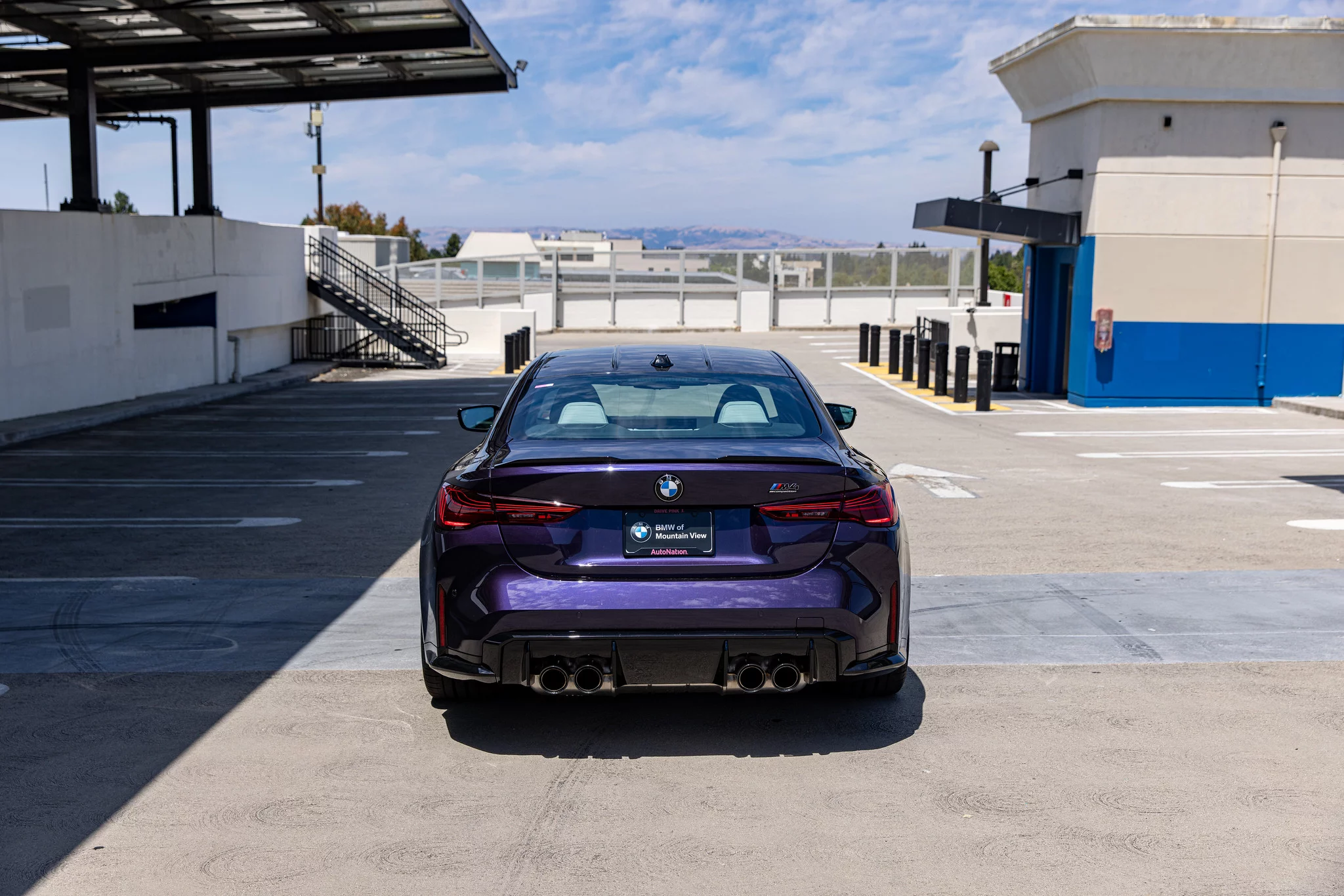 Techno Violet BMW M4