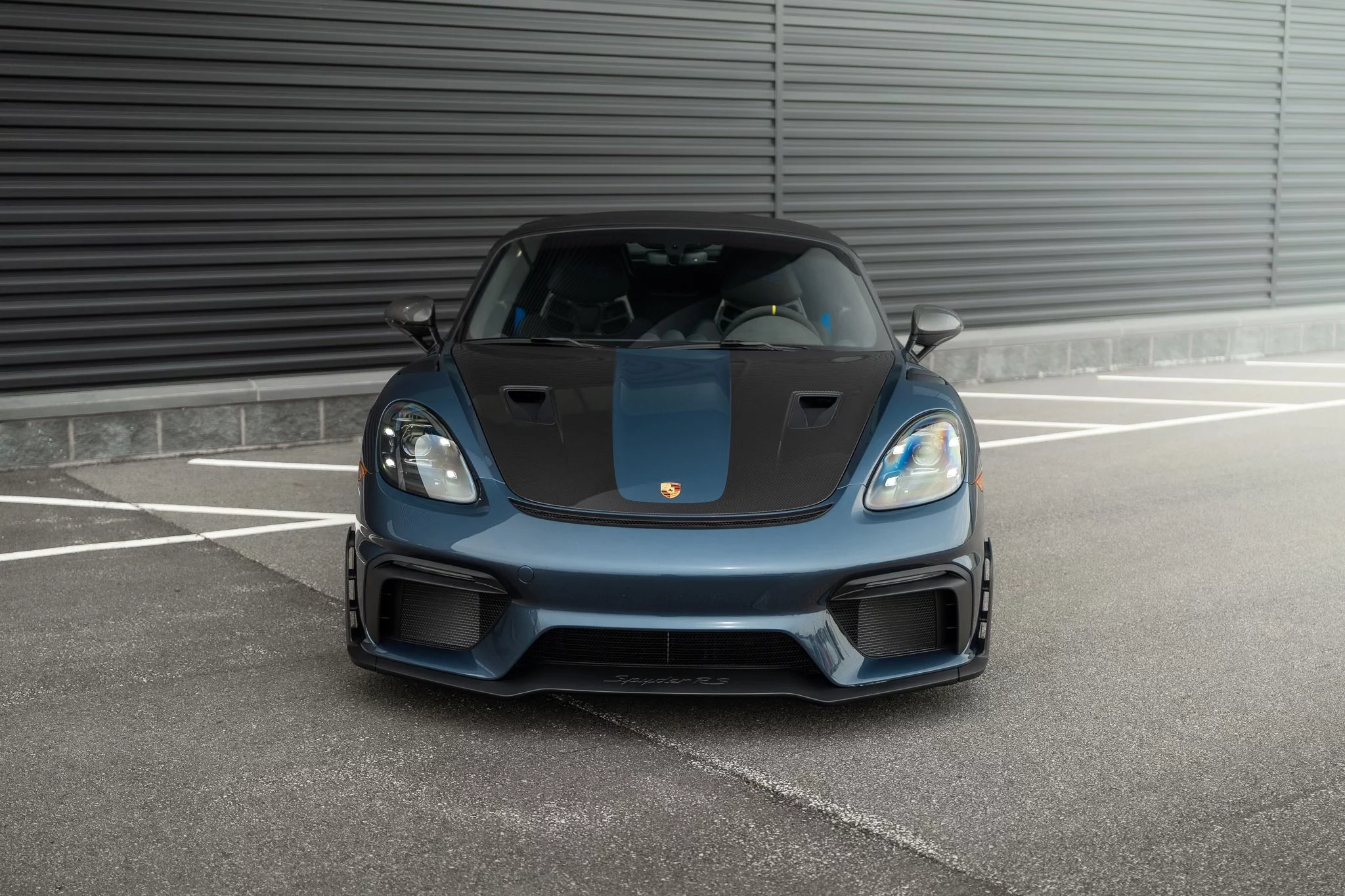 Yachting Blue Metallic Porsche 718 Spyder RS