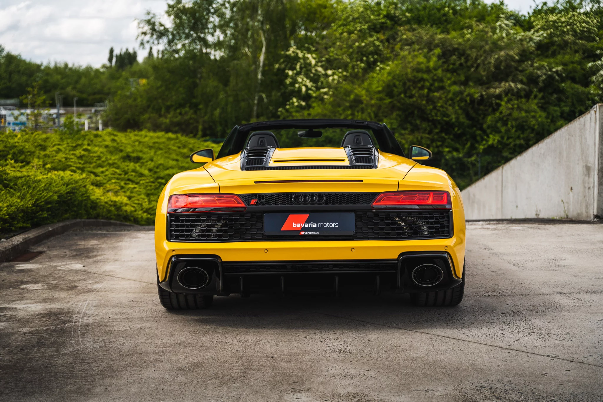 Vegas Yellow Audi R8