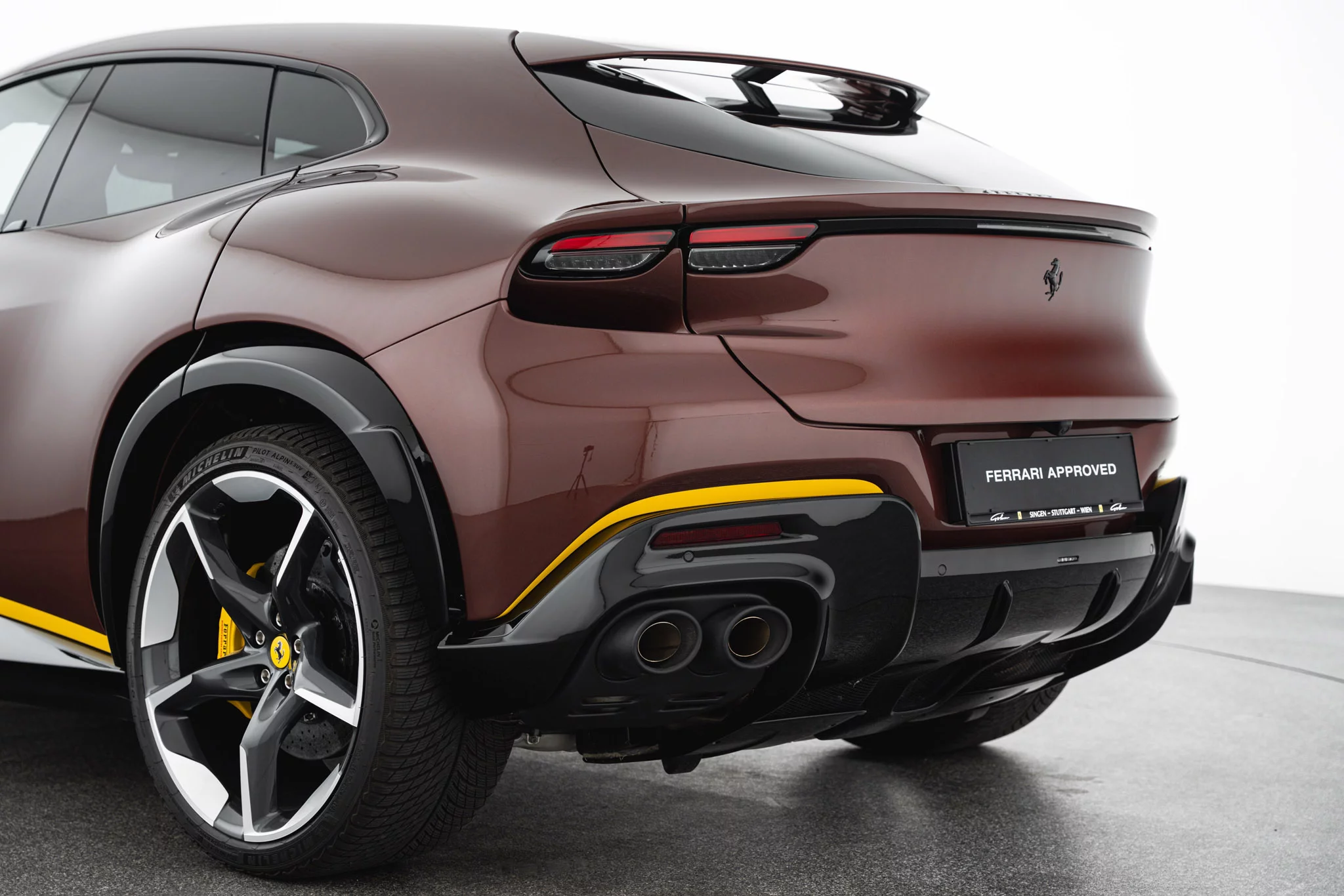 Prugna Ferrari Purosangue