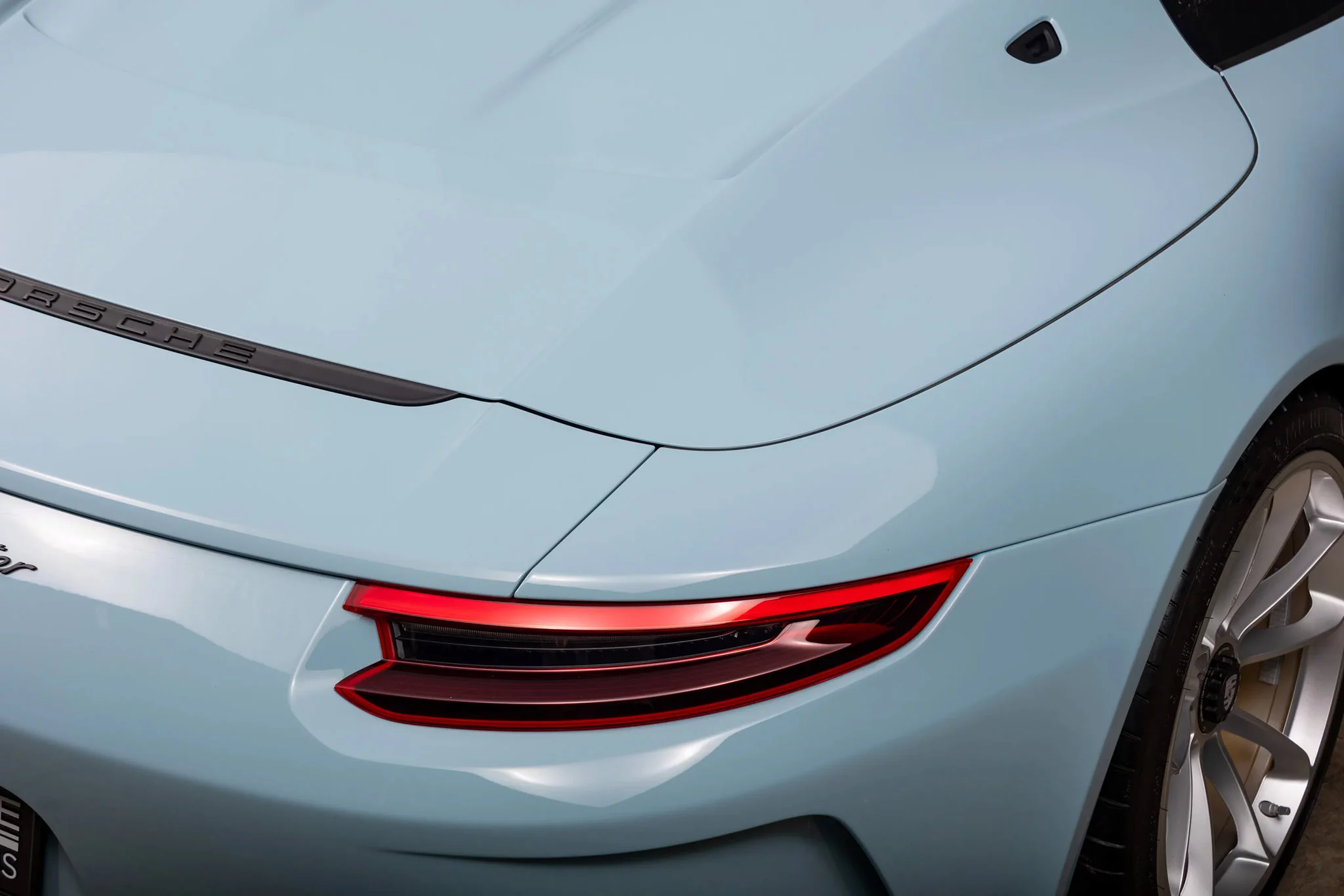 Meissen Blue Porsche 911 Speedster