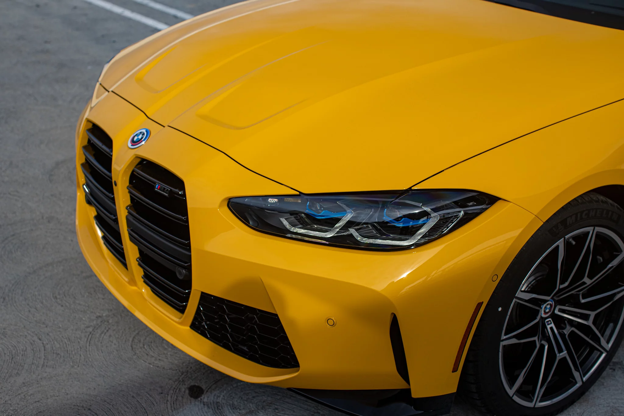 Speed Yellow BMW M4