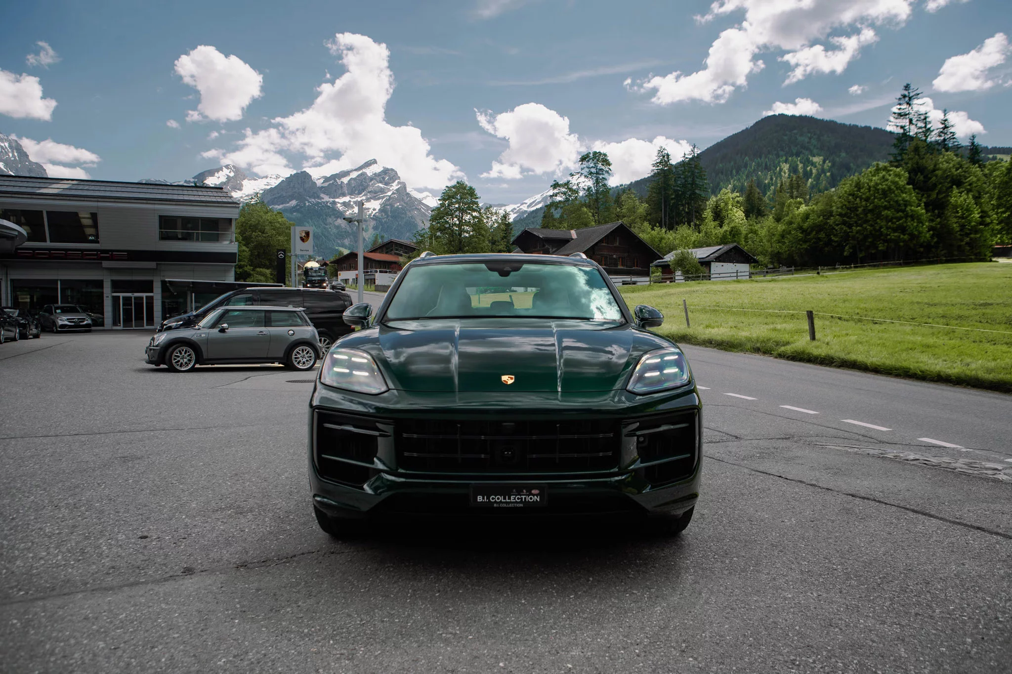 Jet Green Metallic Porsche Cayenne