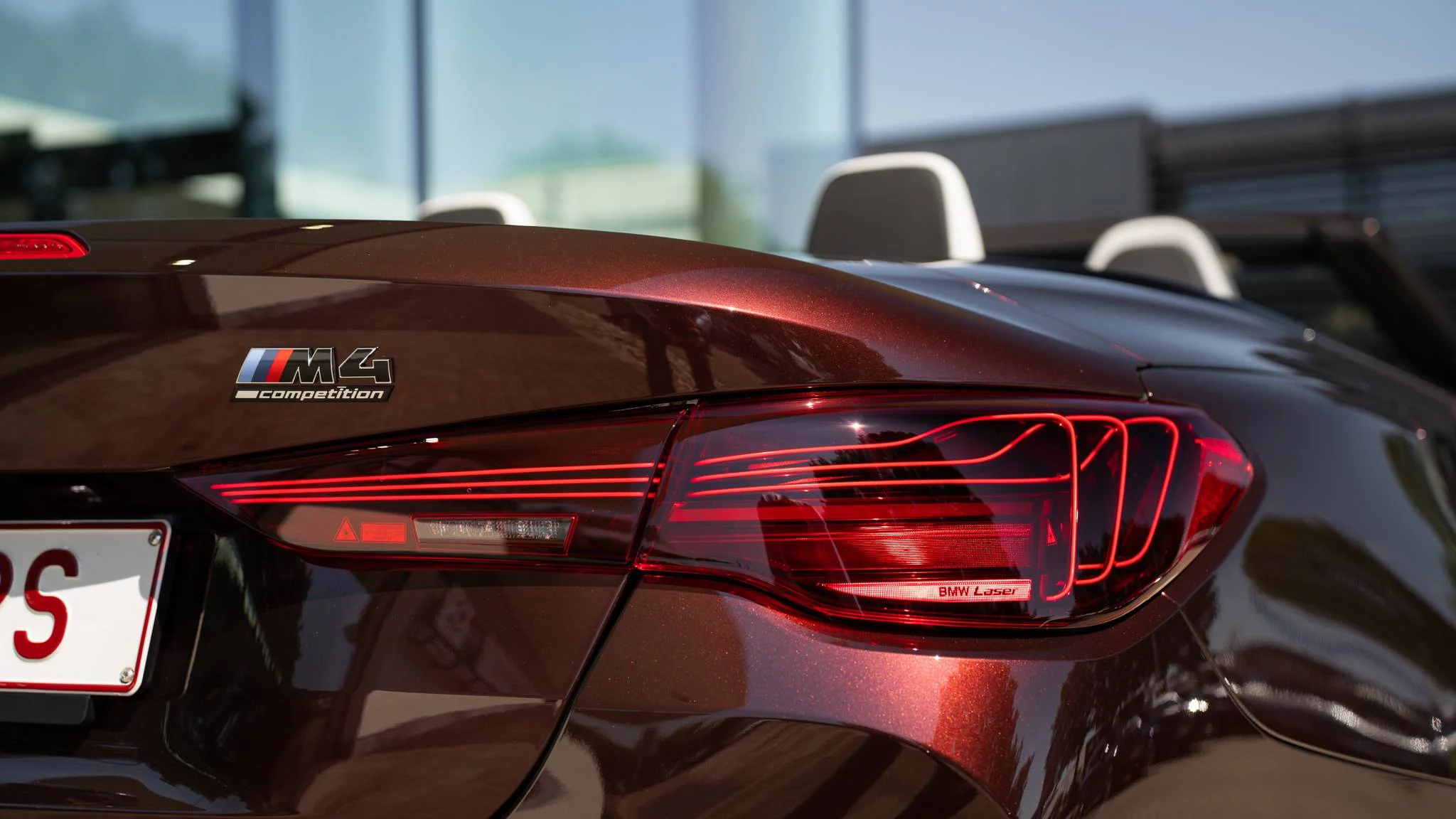 Madeira Red BMW M4