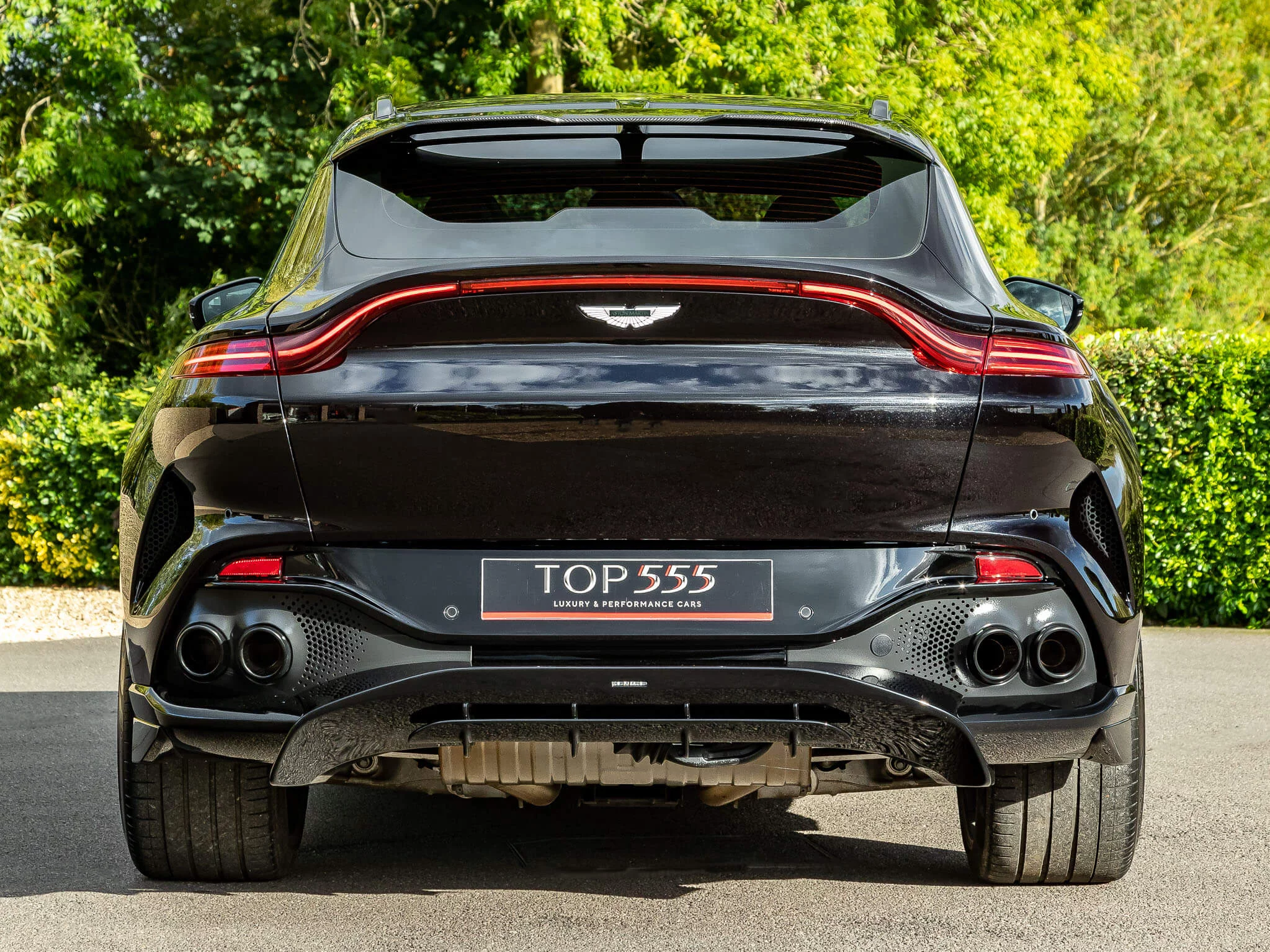 Onyx Black Aston Martin DBX