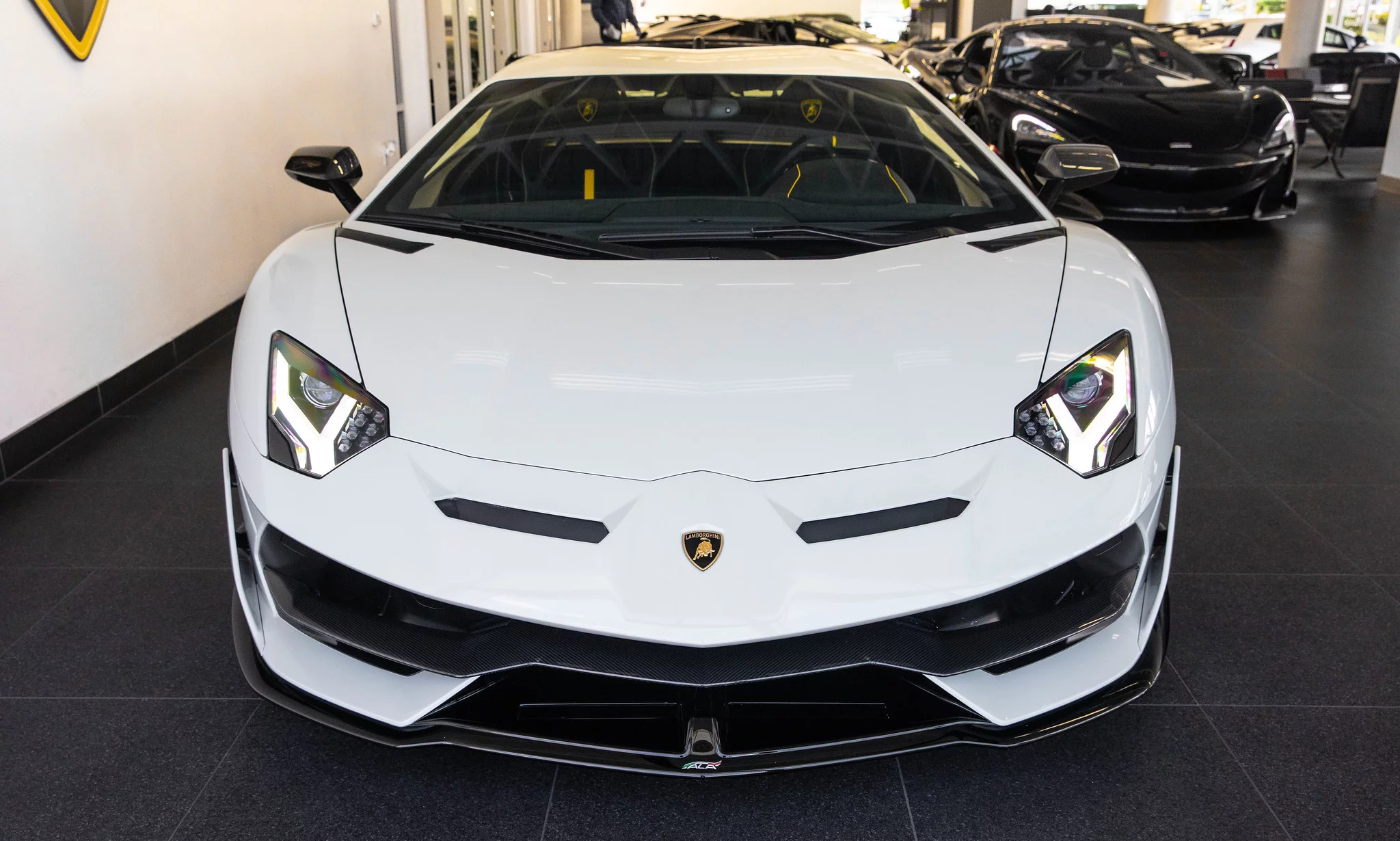 Grigio Macareo Lamborghini Aventador