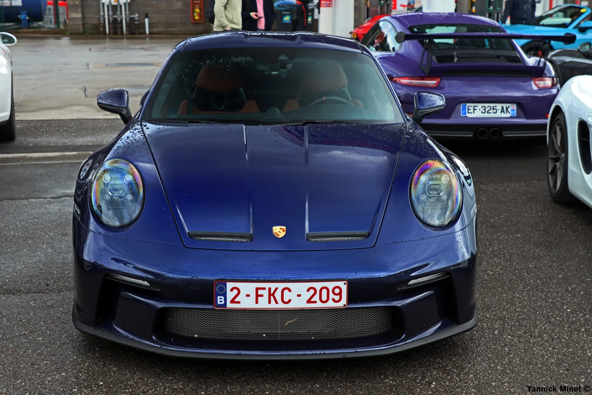 Gentian Blue Porsche 911 S/T