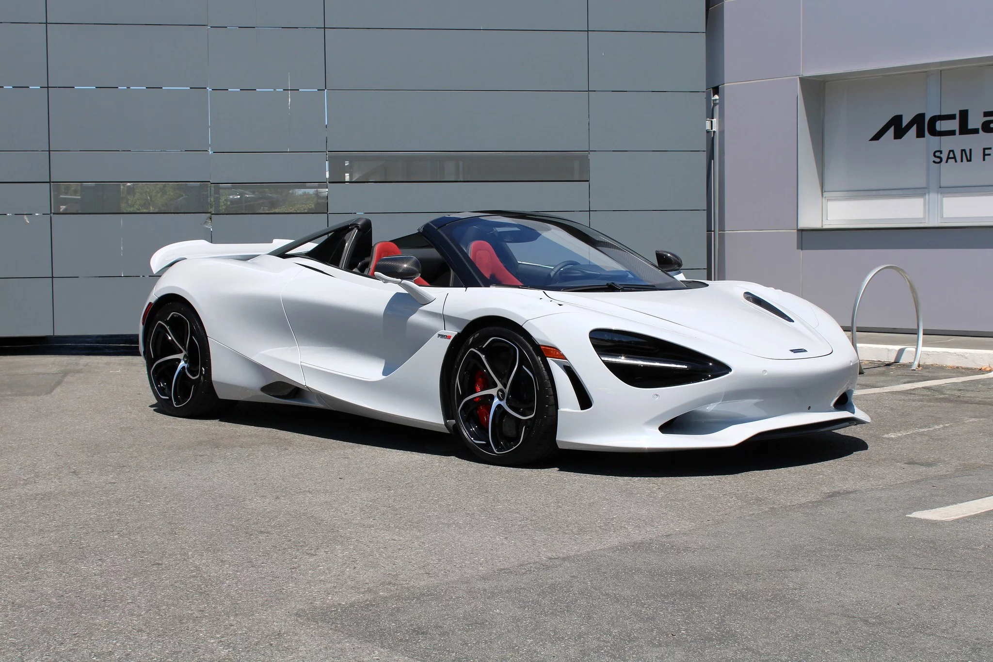 Cirrus Grey McLaren 750S
