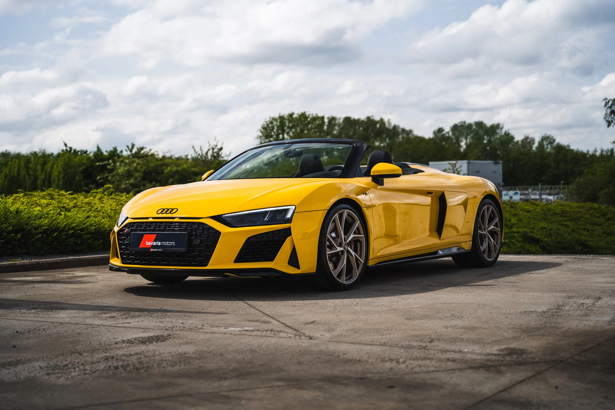 Vegas Yellow - Audi R8 Spyder (4S) | carpaints.co