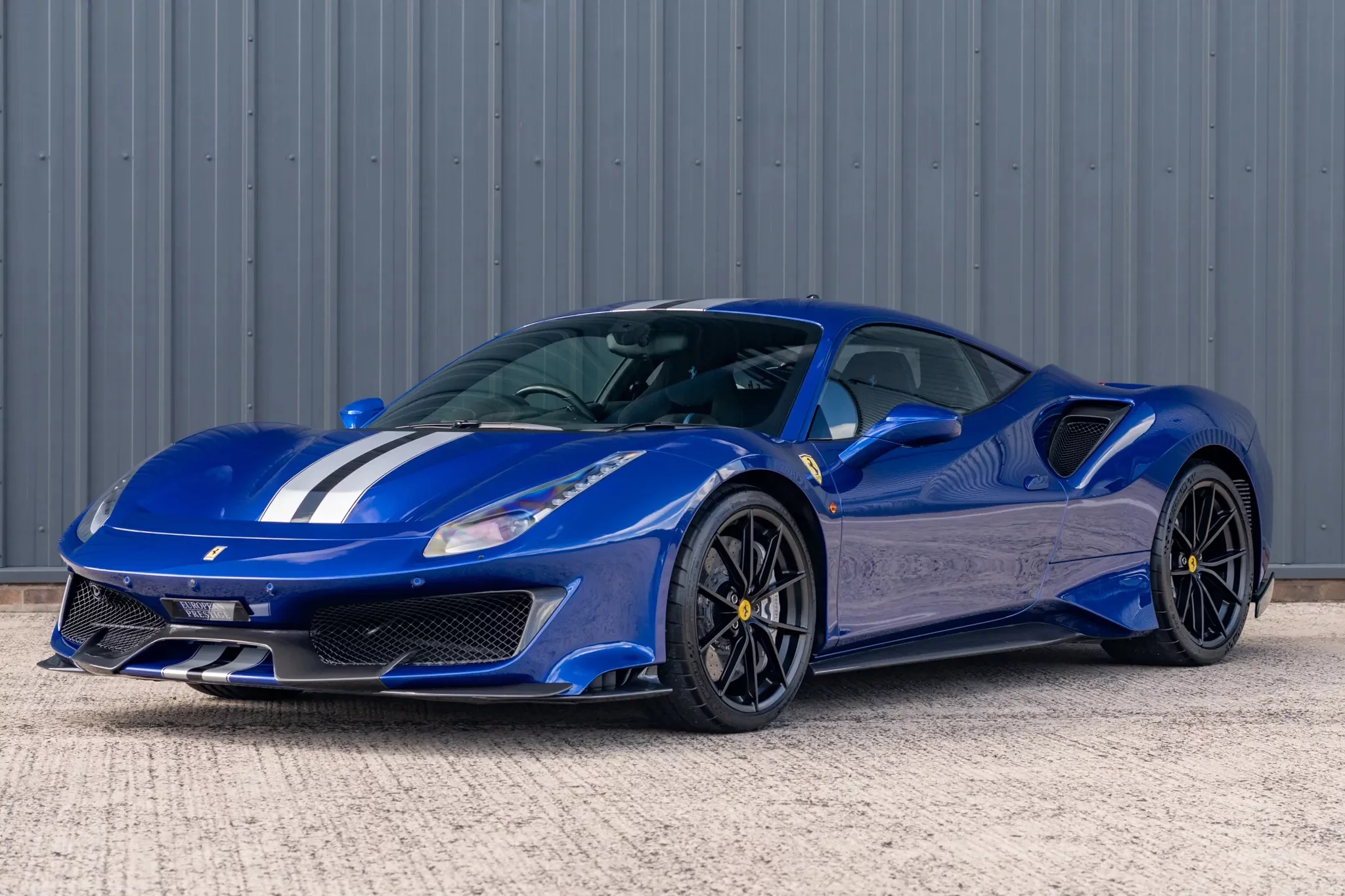 Blu Elettrico Ferrari 488