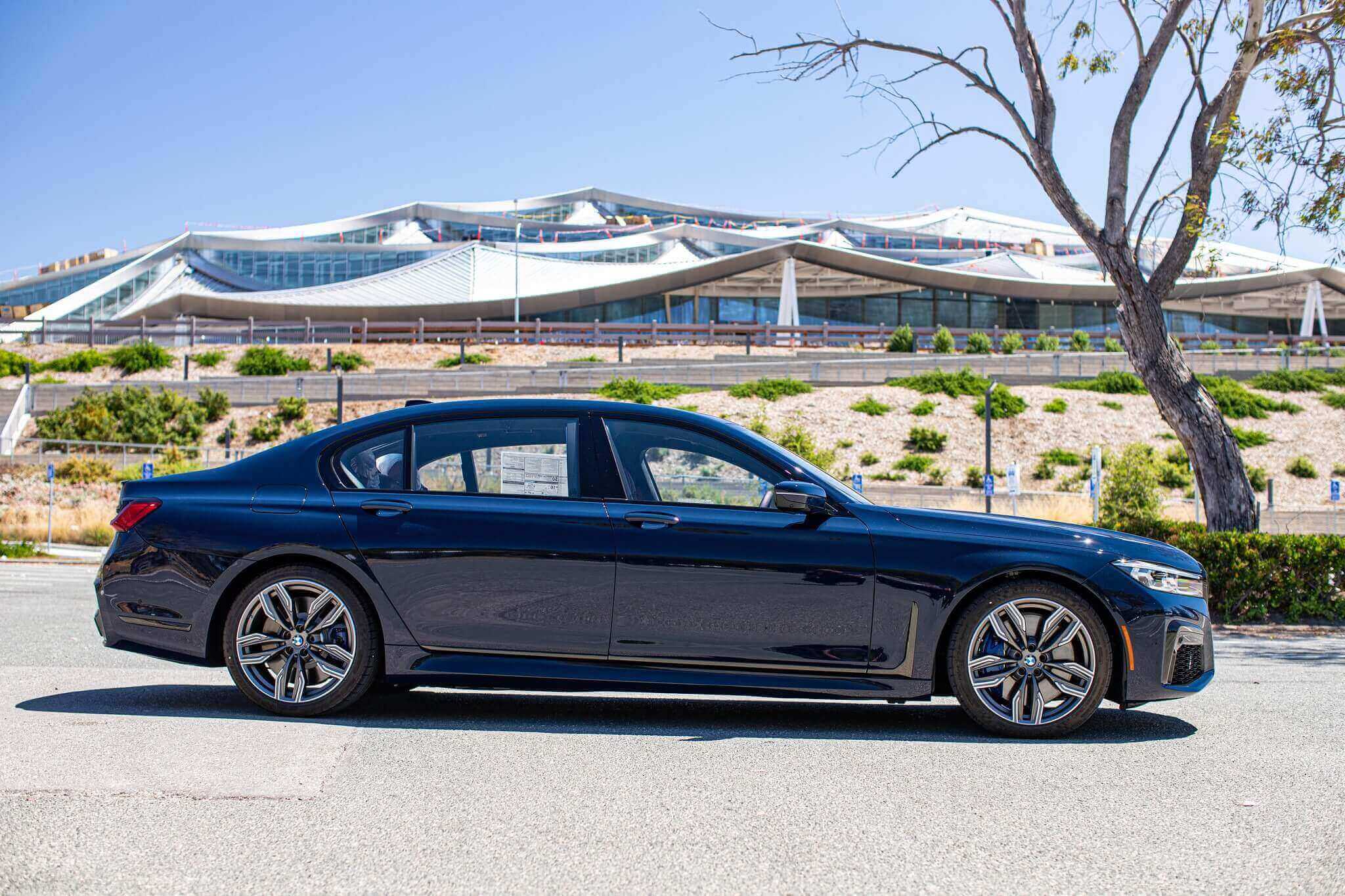 Black Blue - BMW 7 Series (G11) - carpaints.co