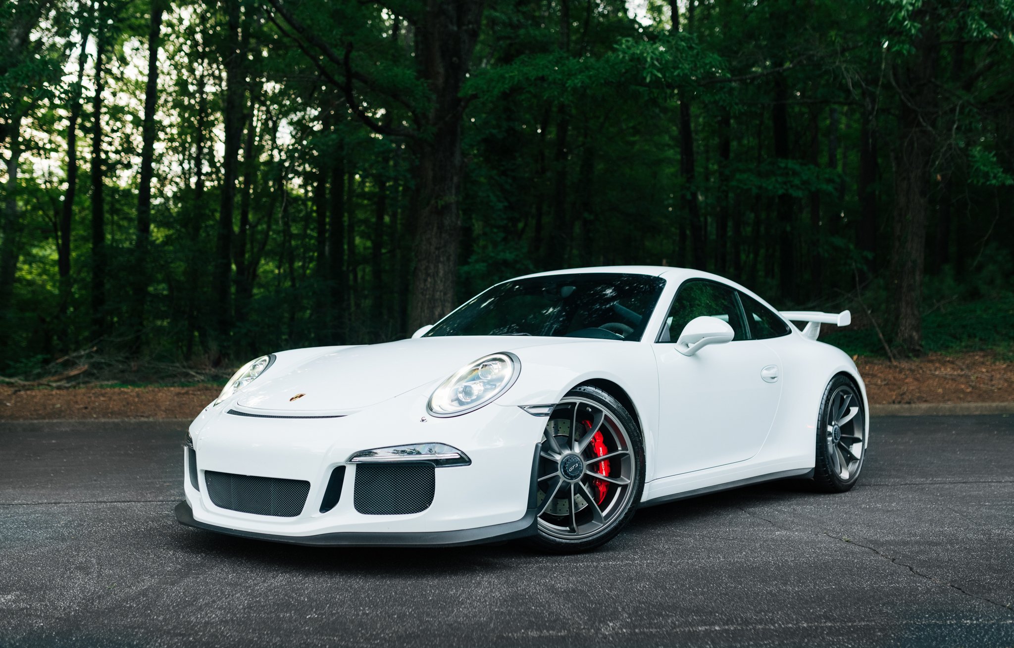 Pure White - Porsche 911 GT3 (991.1) - carpaints.co