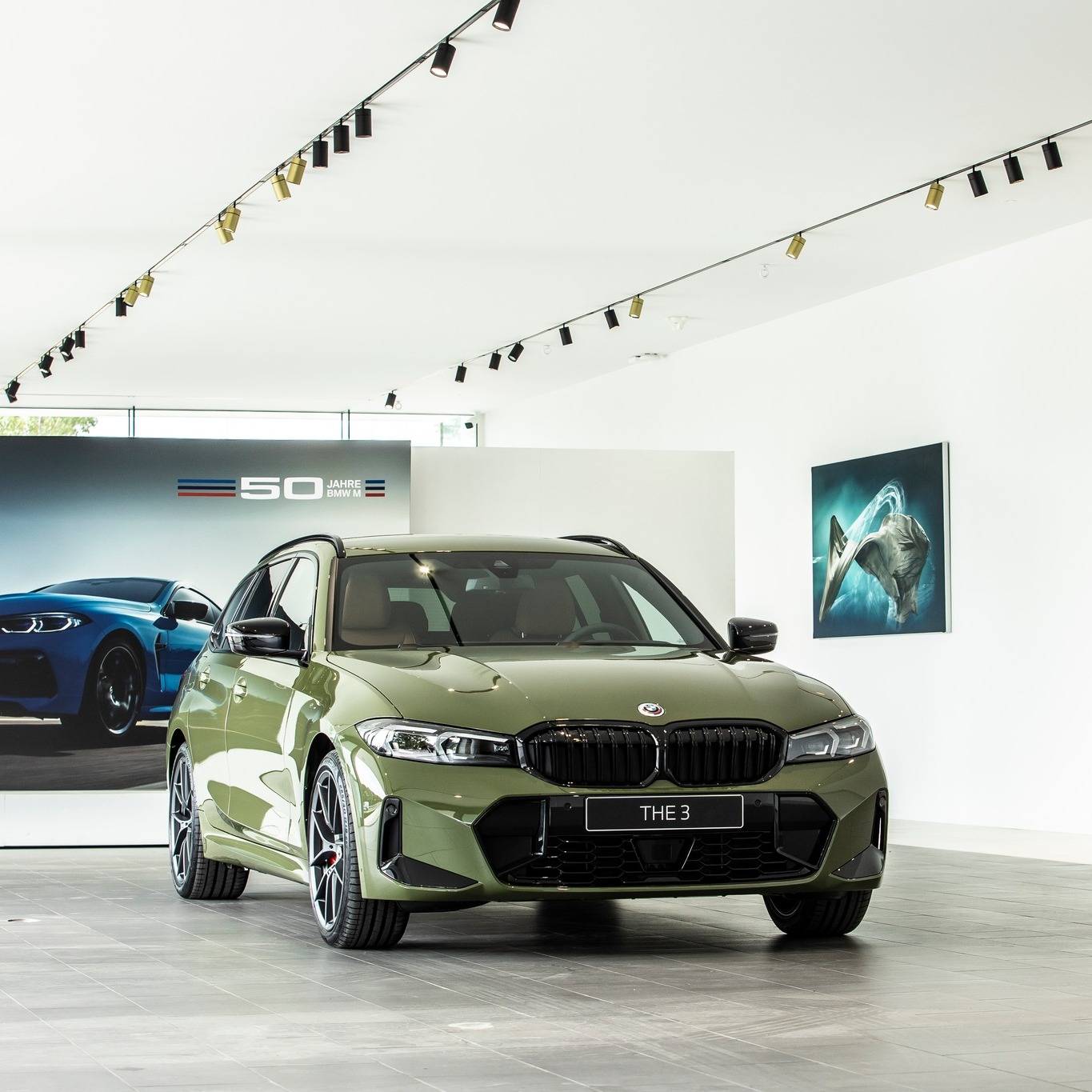 Urban Green - BMW 3 Series Touring (G21) - carpaints.co