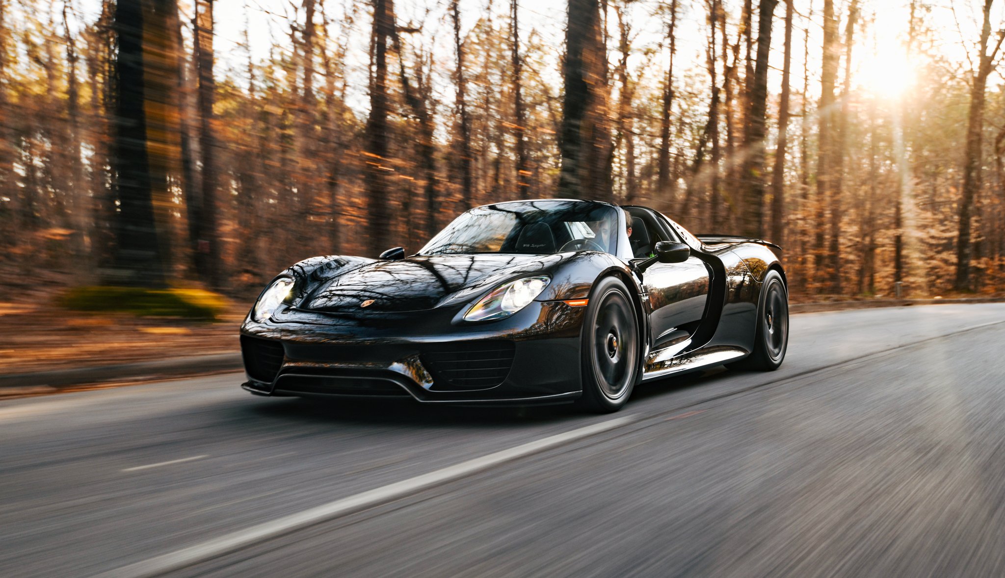 Basalt Black - Porsche 918 Spyder - carpaints.co